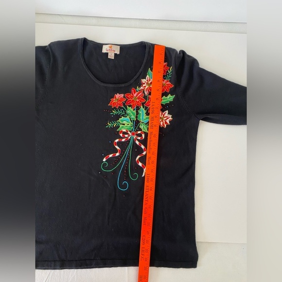 Vntg‎ Quacker Factory Black Poinsettia Christmas Sweater Small Embroidery Beaded - Picture 9 of 9